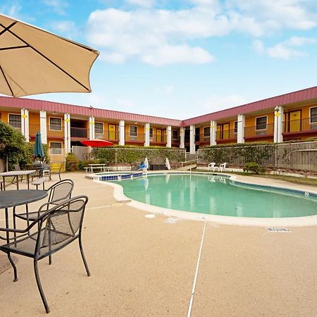 Economy Inn & Suites 덴턴 외부 사진