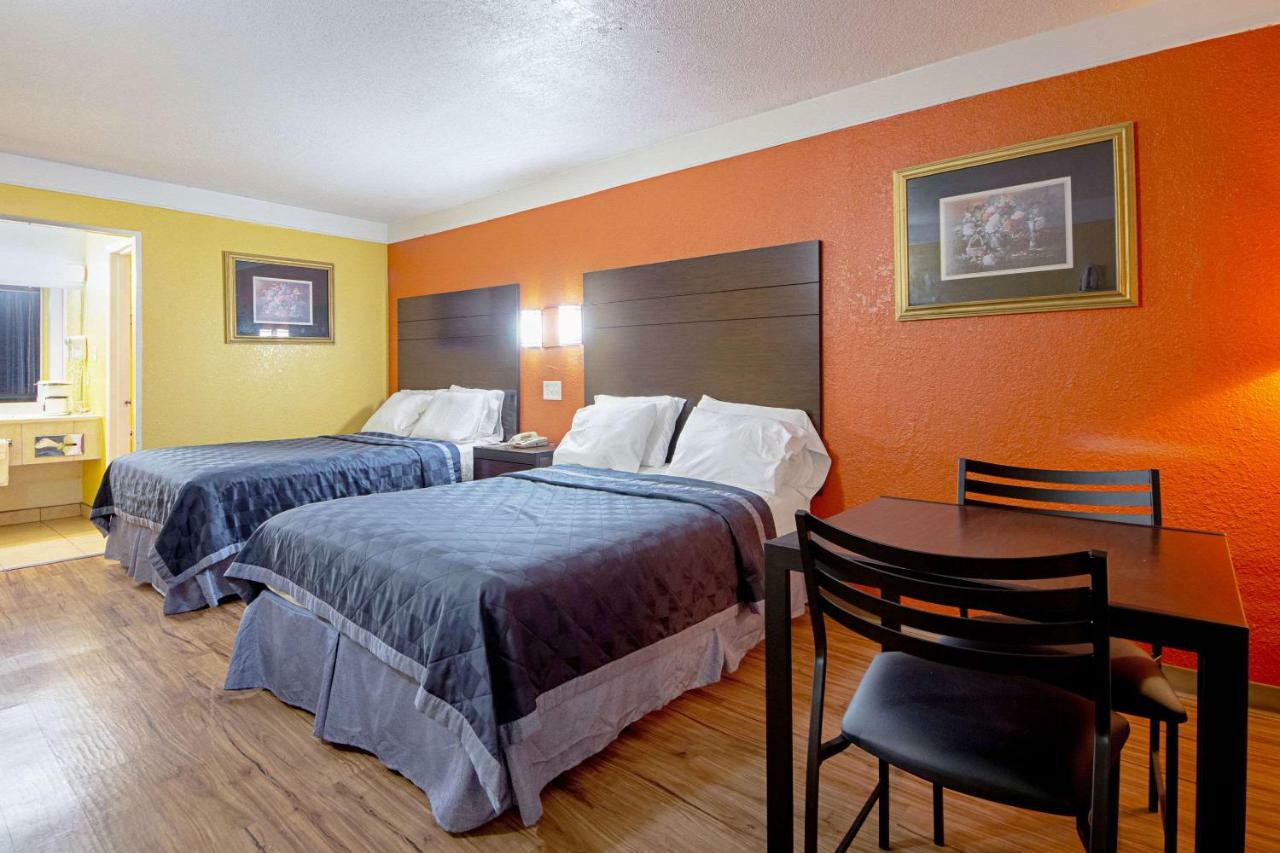 Economy Inn & Suites 덴턴 외부 사진